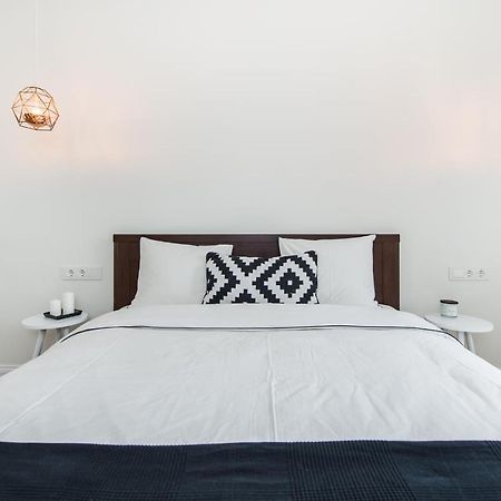 Stylish Apartment In The Heart Of Kaunas Old Town Bagian luar foto