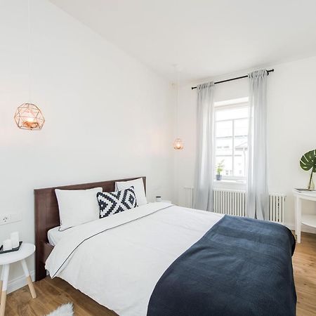 Stylish Apartment In The Heart Of Kaunas Old Town Bagian luar foto