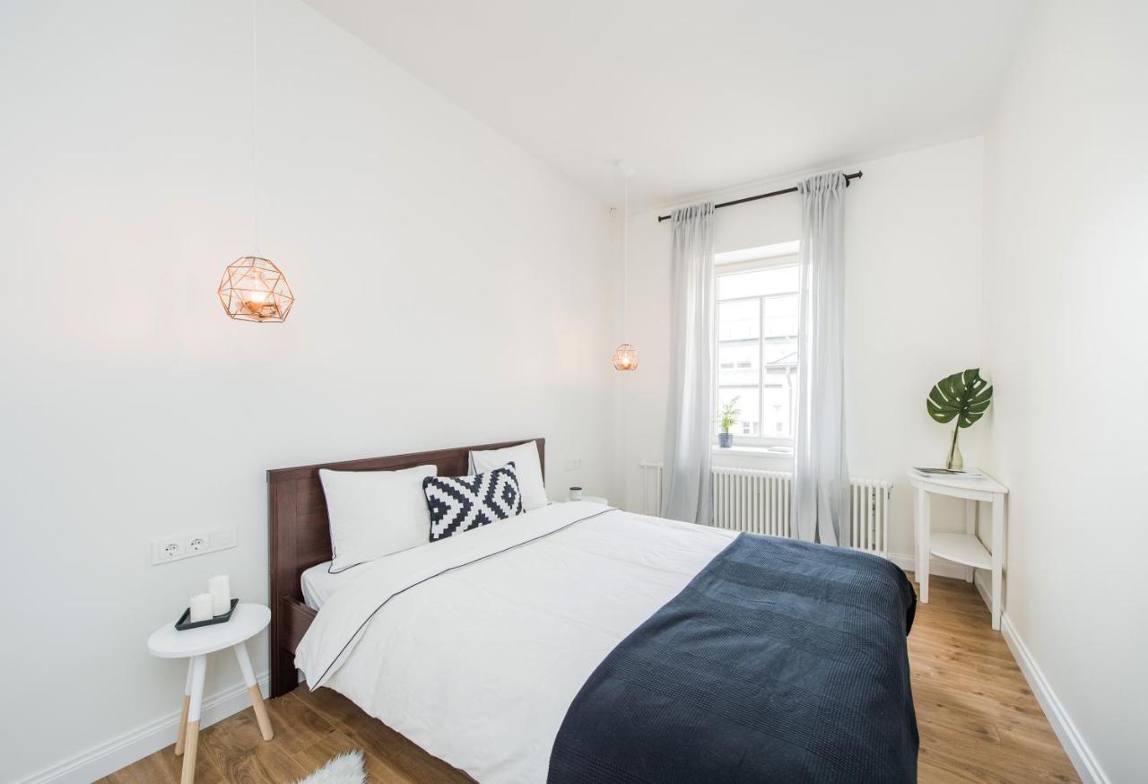 Stylish Apartment In The Heart Of Kaunas Old Town Bagian luar foto