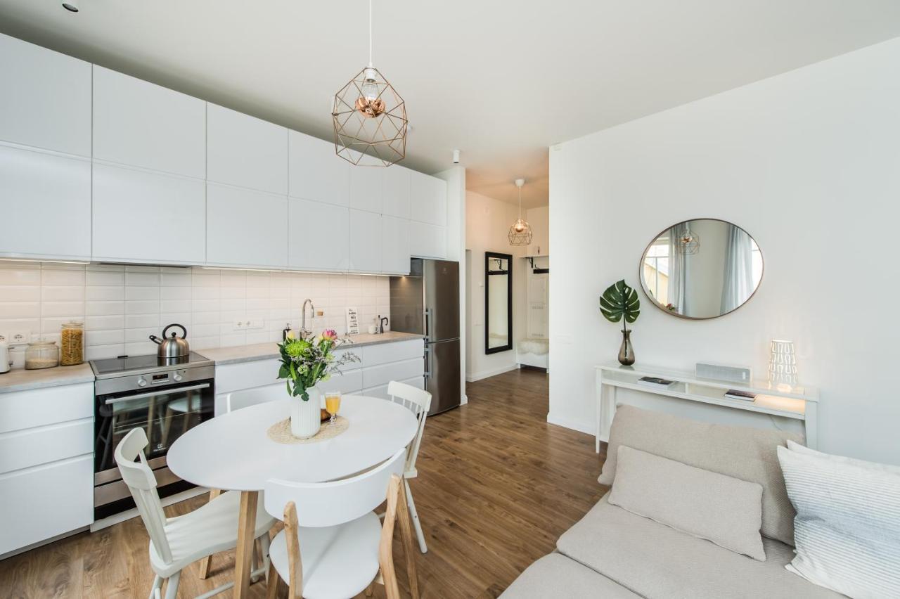 Stylish Apartment In The Heart Of Kaunas Old Town Bagian luar foto