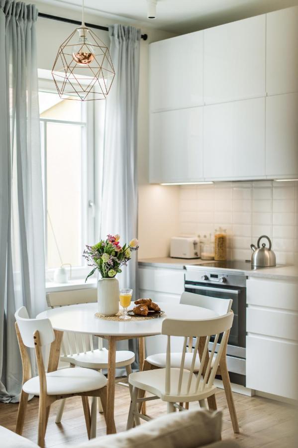 Stylish Apartment In The Heart Of Kaunas Old Town Bagian luar foto
